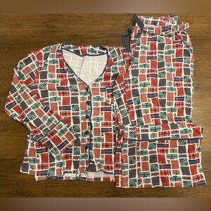 Women’s Holiday Pajama Set